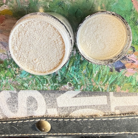 MAC Iridescent Pigment Powder 26 ounce White - Picture 7 of 9